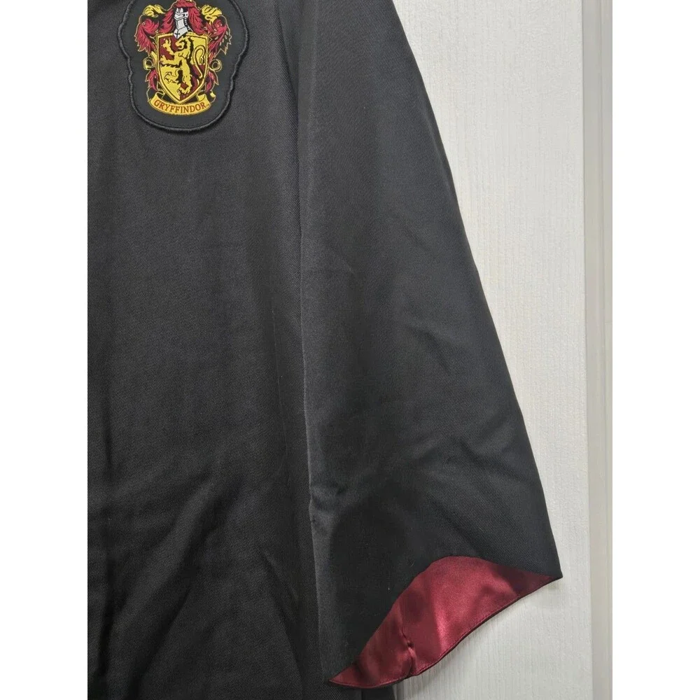 Harry Potter Gryffindor Wizard School Hooded Robe Cape Child Sized  Medium 7/8